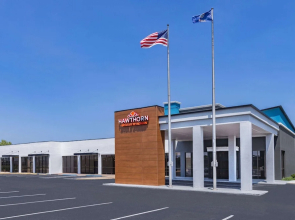 Clarion Hotel & Suites