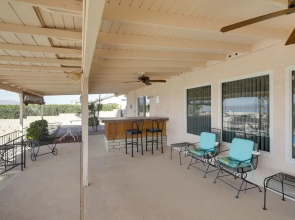 2 Mi to Lake Havasu: Private Oasis w/ Pool & Views