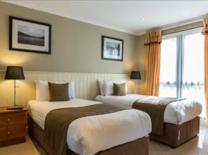 Cameron House Detached Lodge L86