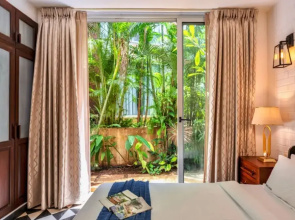 Modern Tropical 2bhk Near Beach Pool Garden
