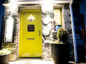 Roadford House Restaurant & Accommodation