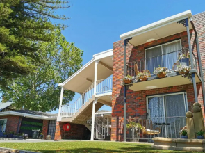 Comfort Inn Town House