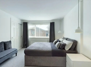 Inviting 2-bed House in Newcastle Upon Tyne