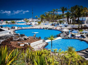Club Apartments by Grupo Compostelana 6