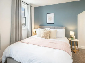 Host Stay Hithe House