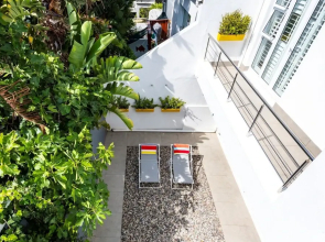 2 Bedroom Home in Fresnaye Cape Town