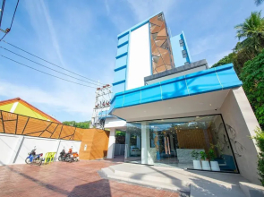 Golden Paradise Hotel