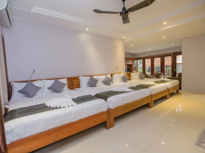 Saline Residence
