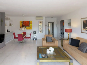 Fantastic Apartment on the Golf Course, Large Terrace and Communal Swimming Pool