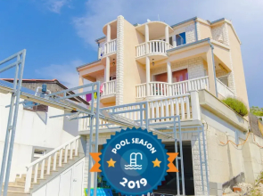 Apartments Jela