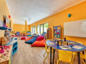 Kuredhivaru Resort & Spa Maldives