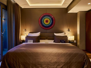Seres Hotel Old City