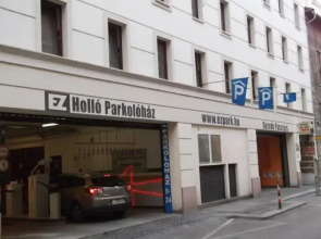 Budapest City Center W18