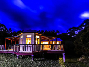 Noosa Pomona Retreat Hotel
