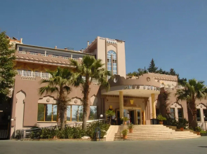 07 Group Hotel