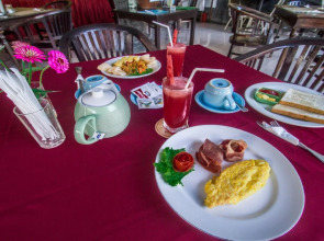 Puri Saron Hotel Madangan