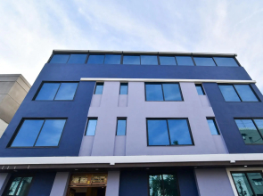 Townhouse 879 Dhs Hotels