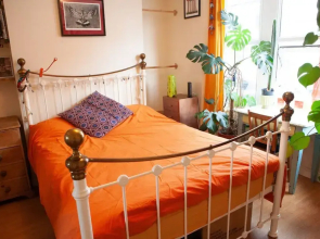 1 Bedroom Apartment With Beautiful Garden