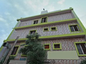 SPOT ON 38681 Sai Palace Lodging & Boarding