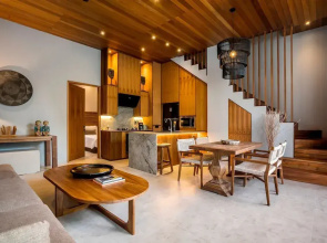 Villa Pereh by Alfred in Bali - Pererenan Paradise 2BD Luxury Townhouse w Pool