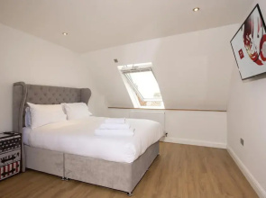 WS Flat 3 in Swindon