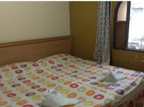 Queen ayola hotel