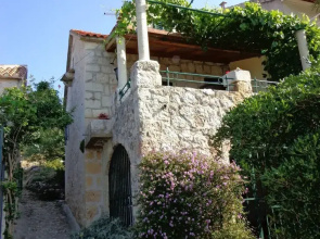 House Vedrana