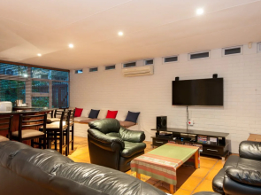 Brother's Guest House (The)