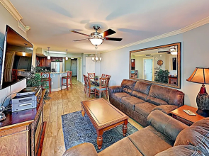 All-suite W/ Resort Pools - Steps To Beach! 2 Bedroom Condo