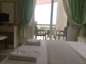 The Prince Inn Hotel & Villas