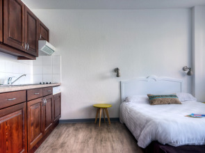 Zenitude Hotel-Residences Les Terrasses du Lac