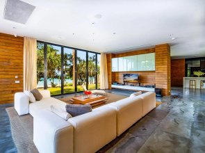 Grand Villa Noi