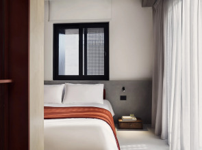 The Newel Metaxourgeio