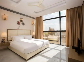 Sapphire Premium Hotel & Suite