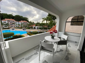 The Sapphire Suite
