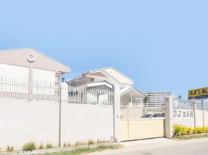 3Js And K Apartment