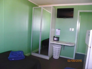 Mick's Accommodation Club