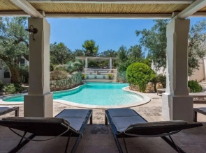 Tia Maria Country Inn