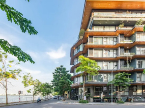 22Housing Moon Westlake Apartment