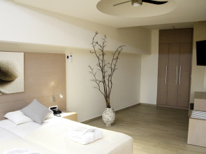 Renieris Hotel