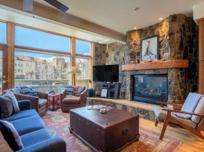 Le Chamonix I by Avantstay Condo w/ Views in Great Location