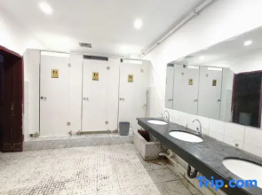 Tieling Traffic Hotel