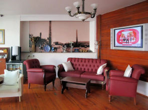 Rose Garden Suites