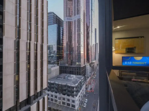 High level on 36th Floor 2BR1BA Balcony Wifi