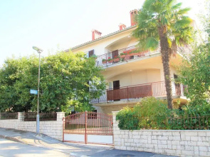 Labinac Ines, Only 300 M From Beach