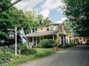 Farmhouse Inn B&B