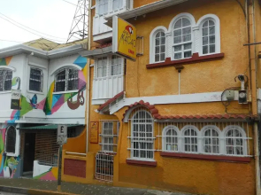 Ara Macao Inn