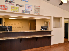 Americas Best Value Inn & Suites Jackson, MI