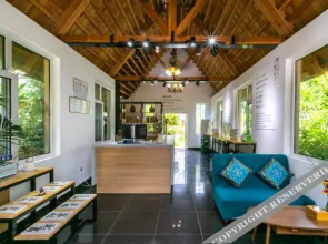 Rizhao 24 Painting, live spring Mountain Home Stay