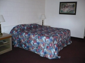 Hospitality Courtyard Inn